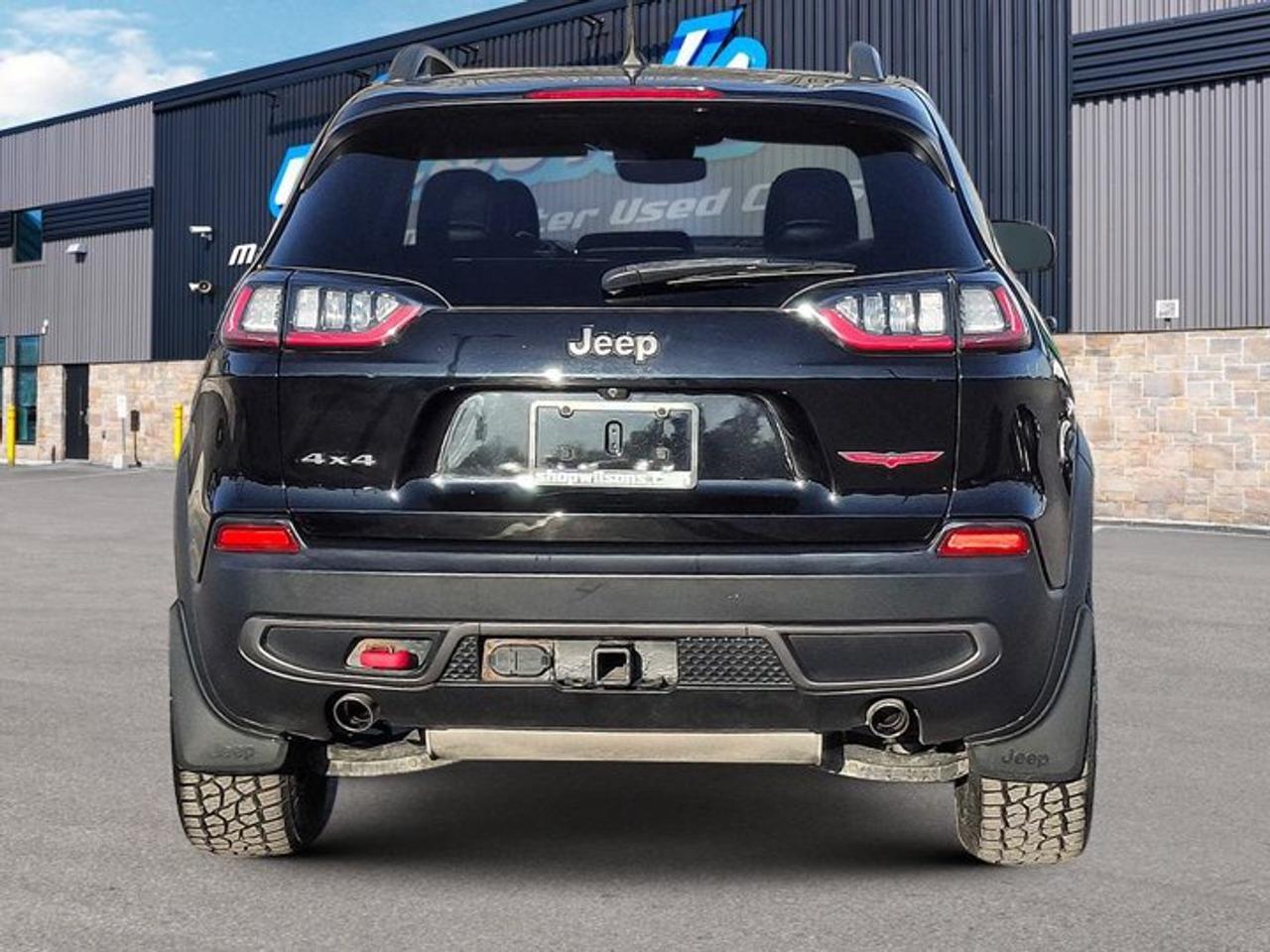 2020 Jeep Cherokee Trailhawk Elite 4x4 | Leather | Trailer Tow Pkg | Heated Seats + Steering | Cooled Seats | and More! Photo3