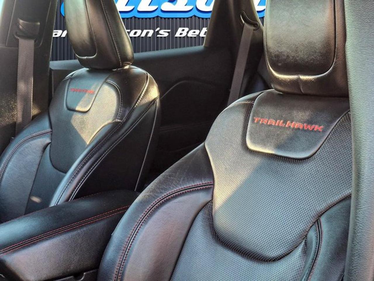 2020 Jeep Cherokee Trailhawk Elite 4x4 | Leather | Trailer Tow Pkg | Heated Seats + Steering | Cooled Seats | and More! Photo