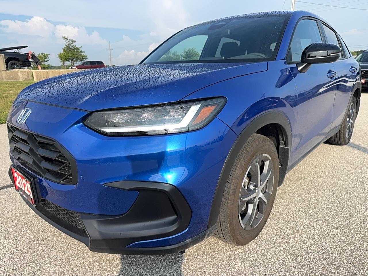 2025 Honda HR-V Sport Photo0