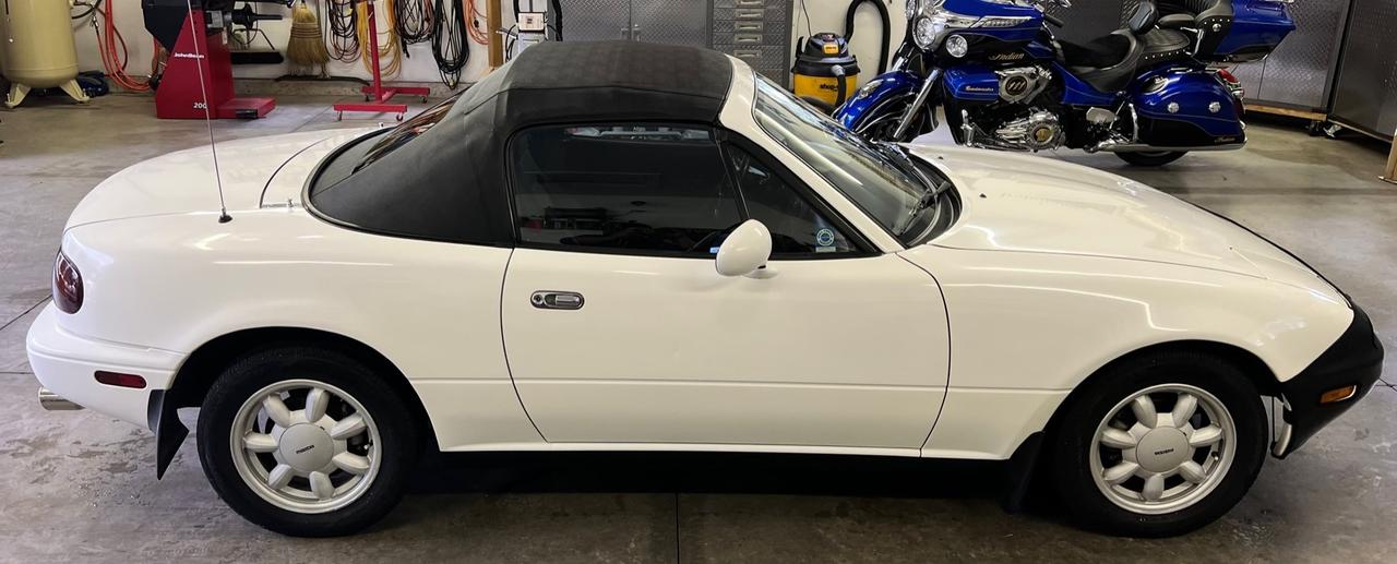 1990 Mazda Miata MX-5  - Photo #1