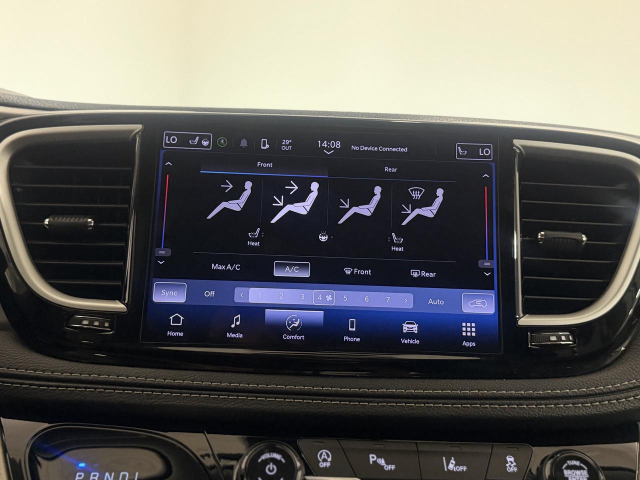 2024 Chrysler Pacifica TOURING-L | CARPLAY | LEATHER | CAPTAIN SEATS! Photo