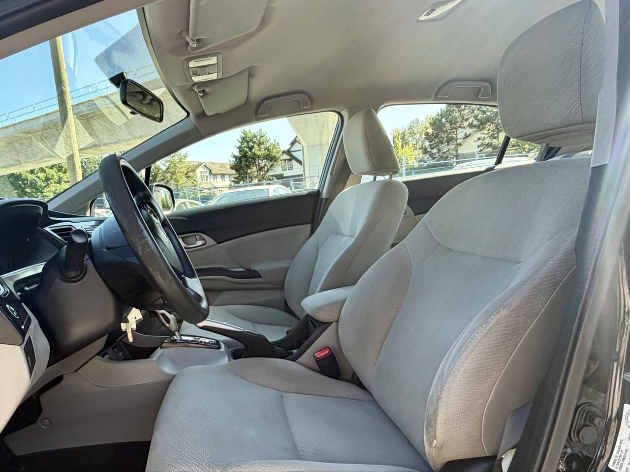 2013 Honda Civic FINANCING AVAILABLE Photo9