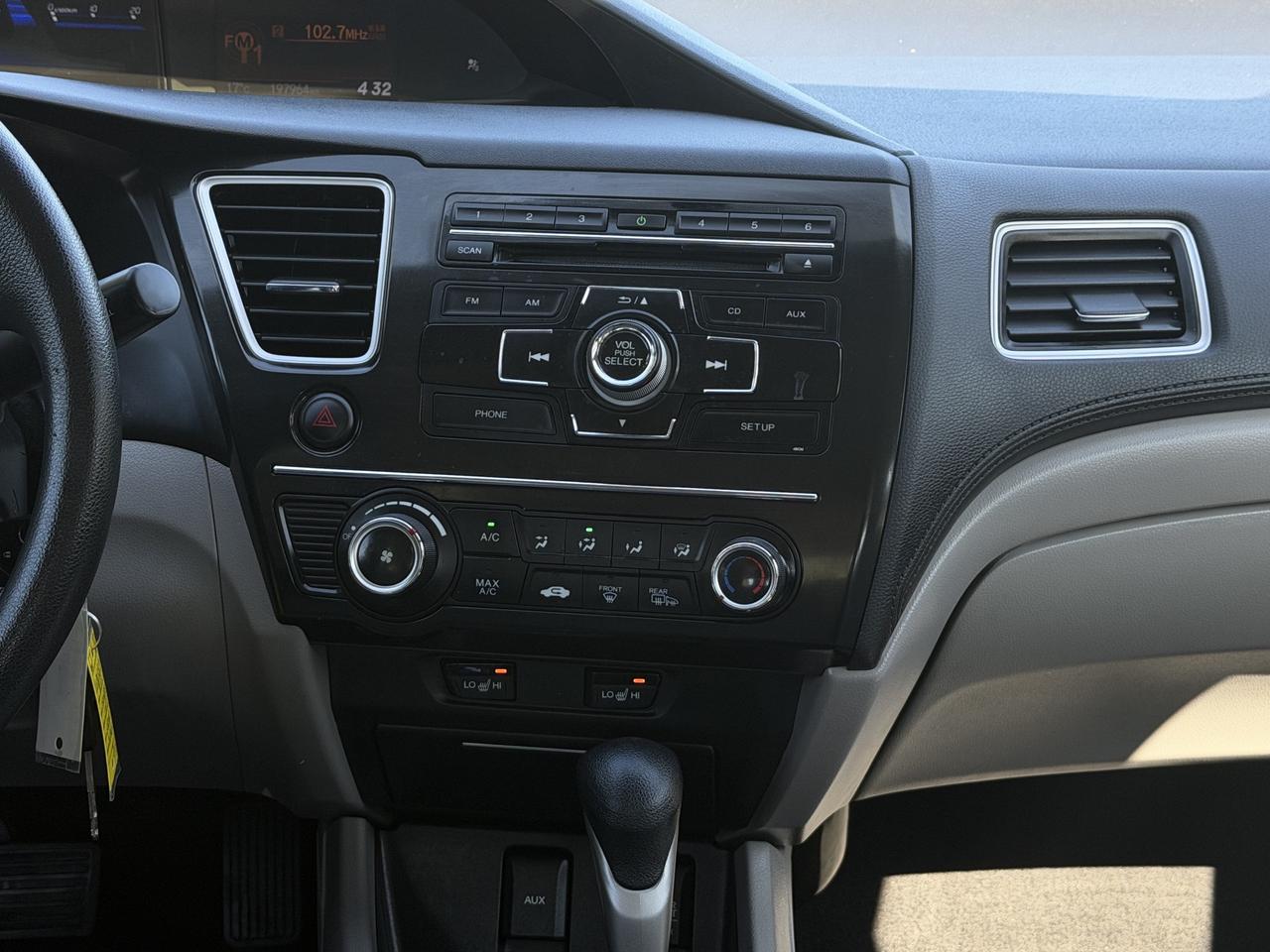 2013 Honda Civic FINANCING AVAILABLE Photo13