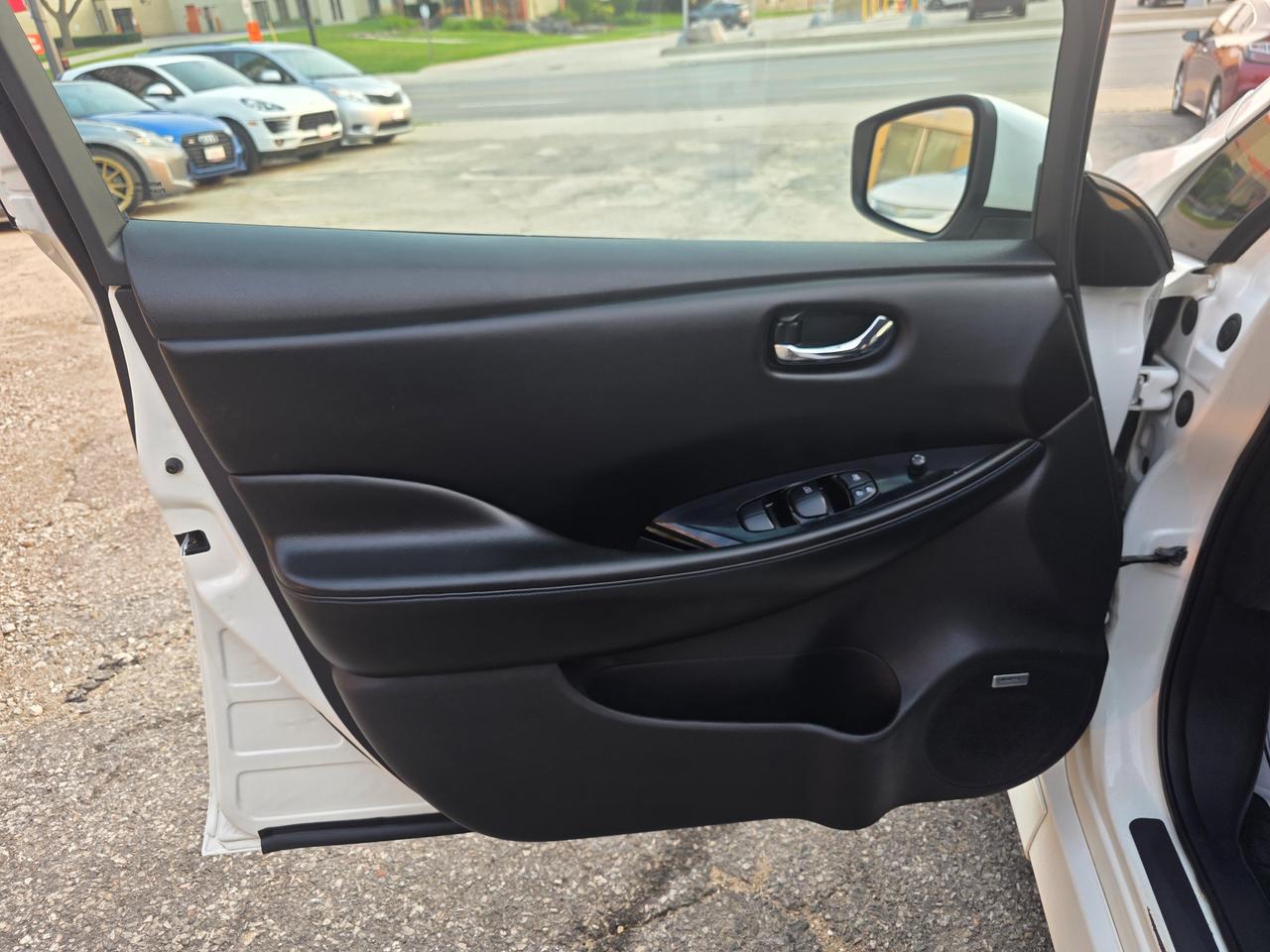 2018 Nissan Leaf SL 240KM Range | Accident Free | LOADED Photo