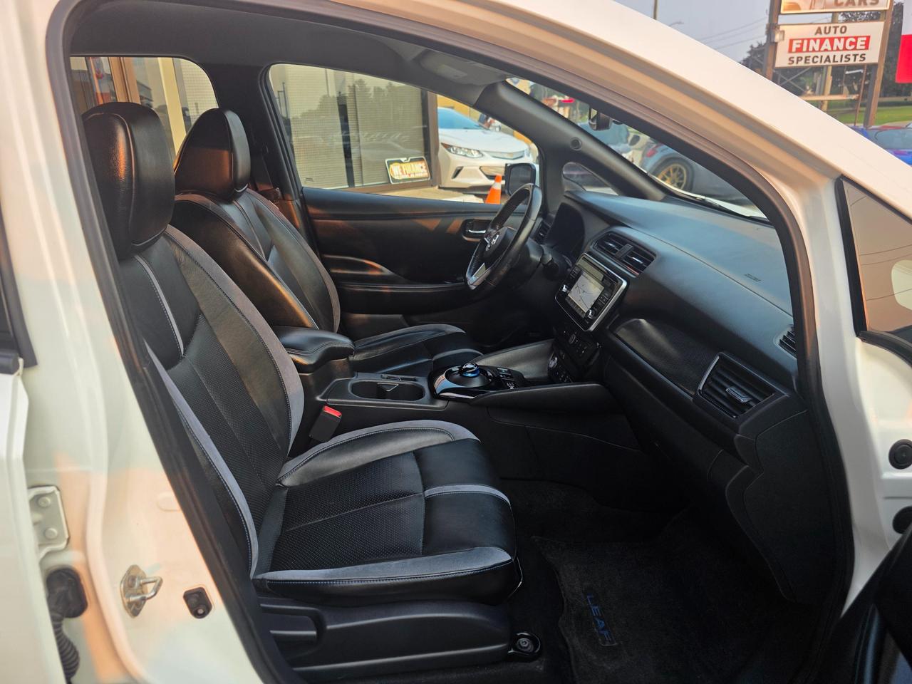 2018 Nissan Leaf SL 240KM Range | Accident Free | LOADED Photo