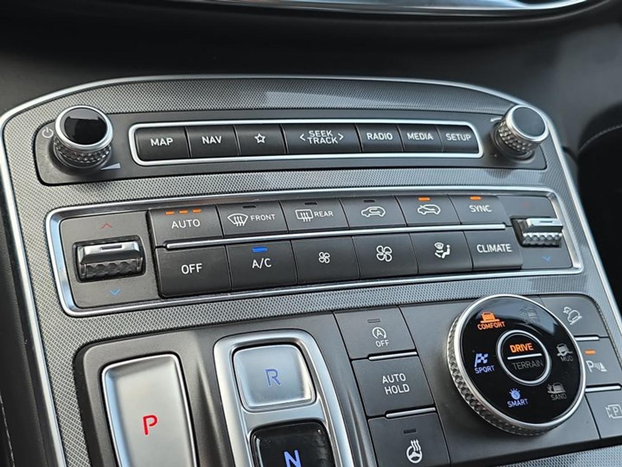 2023 Hyundai Santa Fe Calligraphy Photo