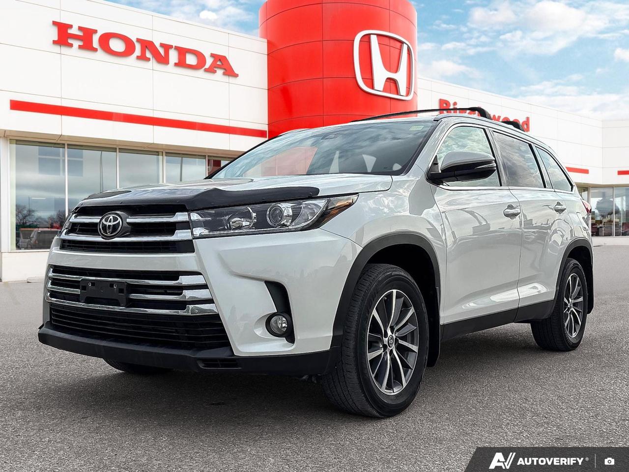 Used 2019 Toyota Highlander XLE 7 Passenger | Leather | Hitch | Low Mileage | New Tires for sale in Winnipeg, MB