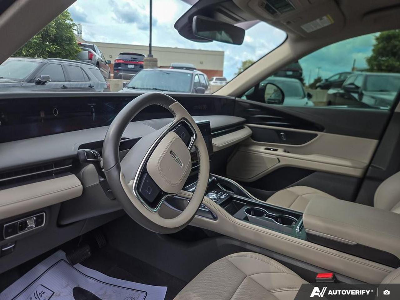 2025 Lincoln Nautilus Premiere LOW RATES | ONE OWNER | NO ACCIDENTS | Photo