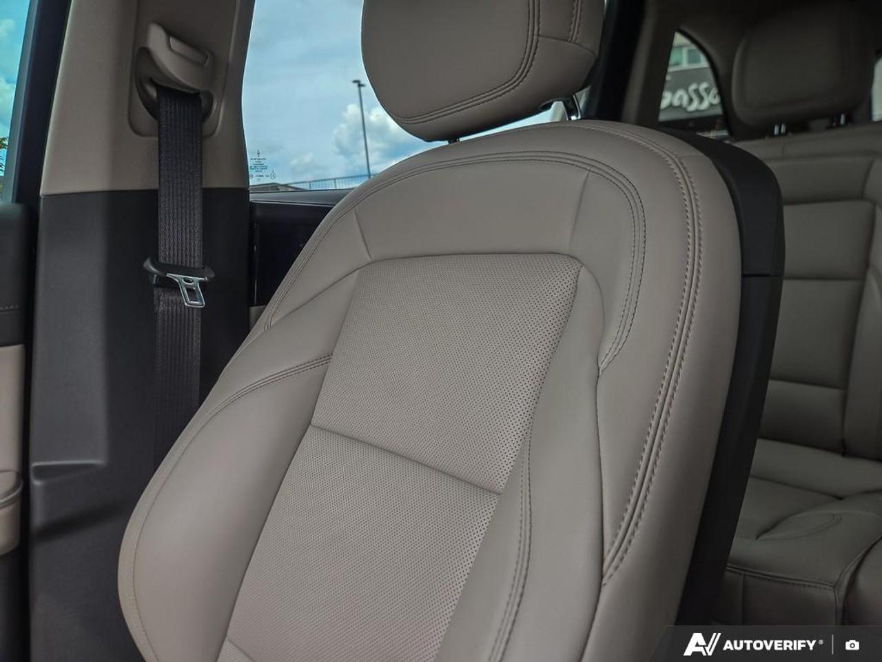 2025 Lincoln Nautilus Premiere LOW RATES | ONE OWNER | NO ACCIDENTS | Photo