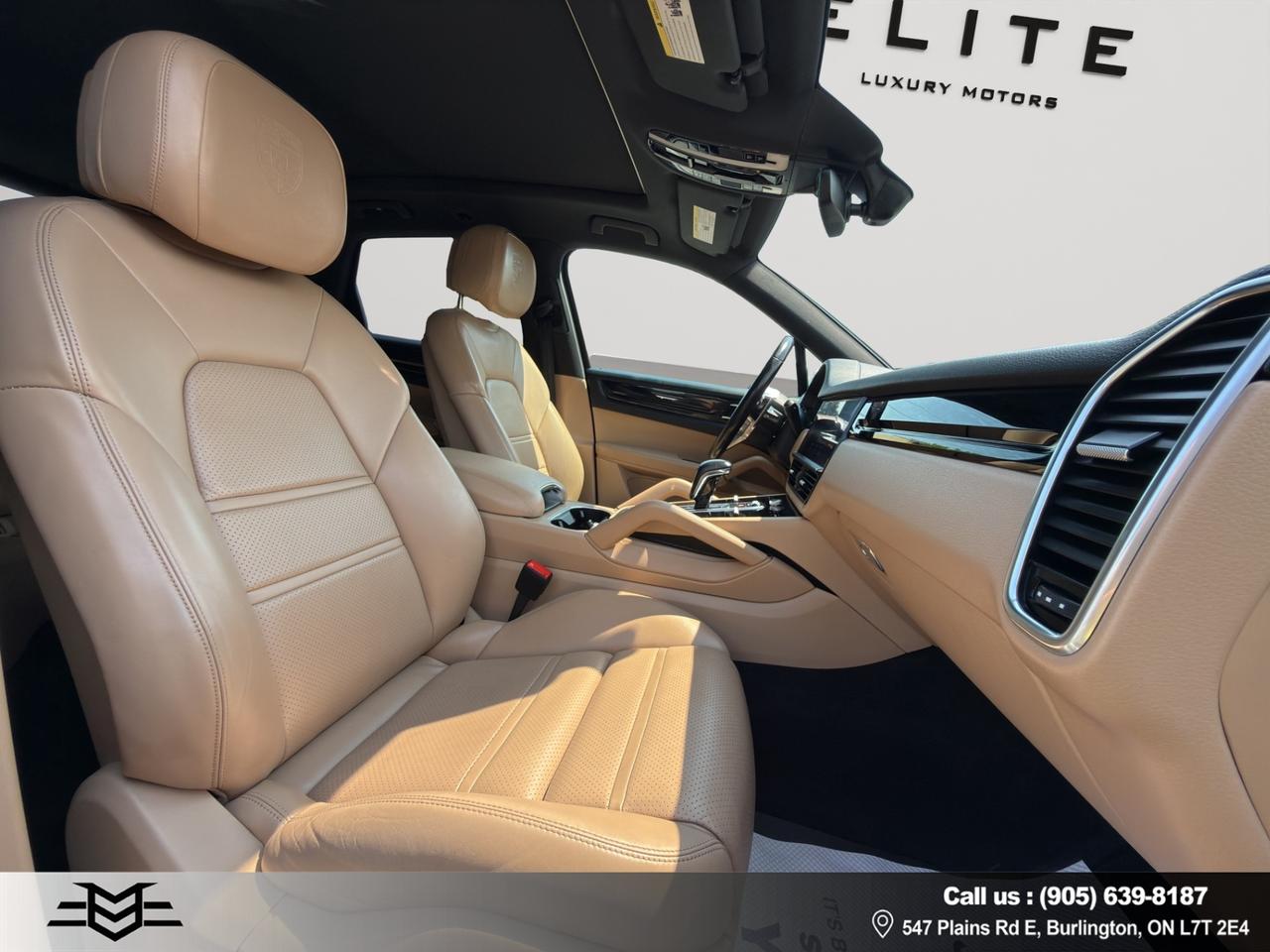 2020 Porsche Cayenne AWD - Navigation - Leather - Panoramic Roof !!! Photo