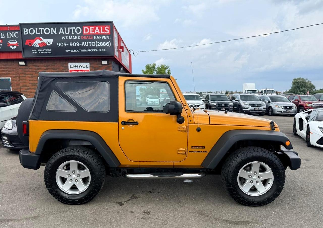 2014 Jeep Wrangler Sport 4WD V6 Photo
