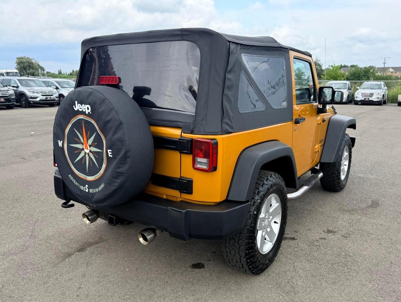 2014 Jeep Wrangler Sport 4WD V6 Photo4