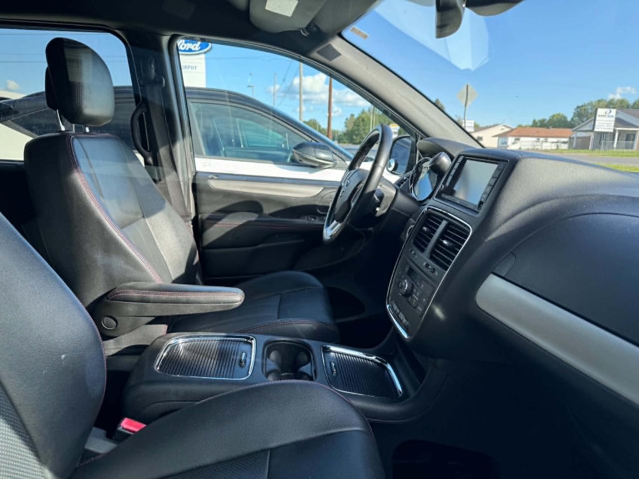 2019 Dodge Grand Caravan GT Photo