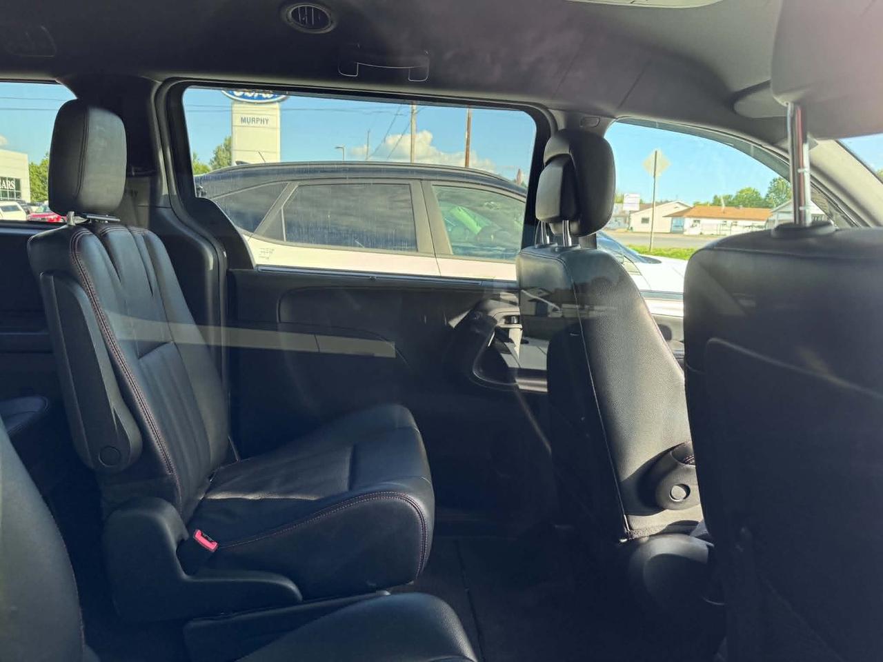 2019 Dodge Grand Caravan GT Photo5