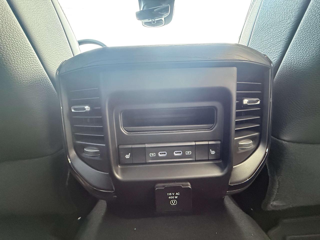 2027 RAM 2500 Limited Crew Cab 4x4 Photo