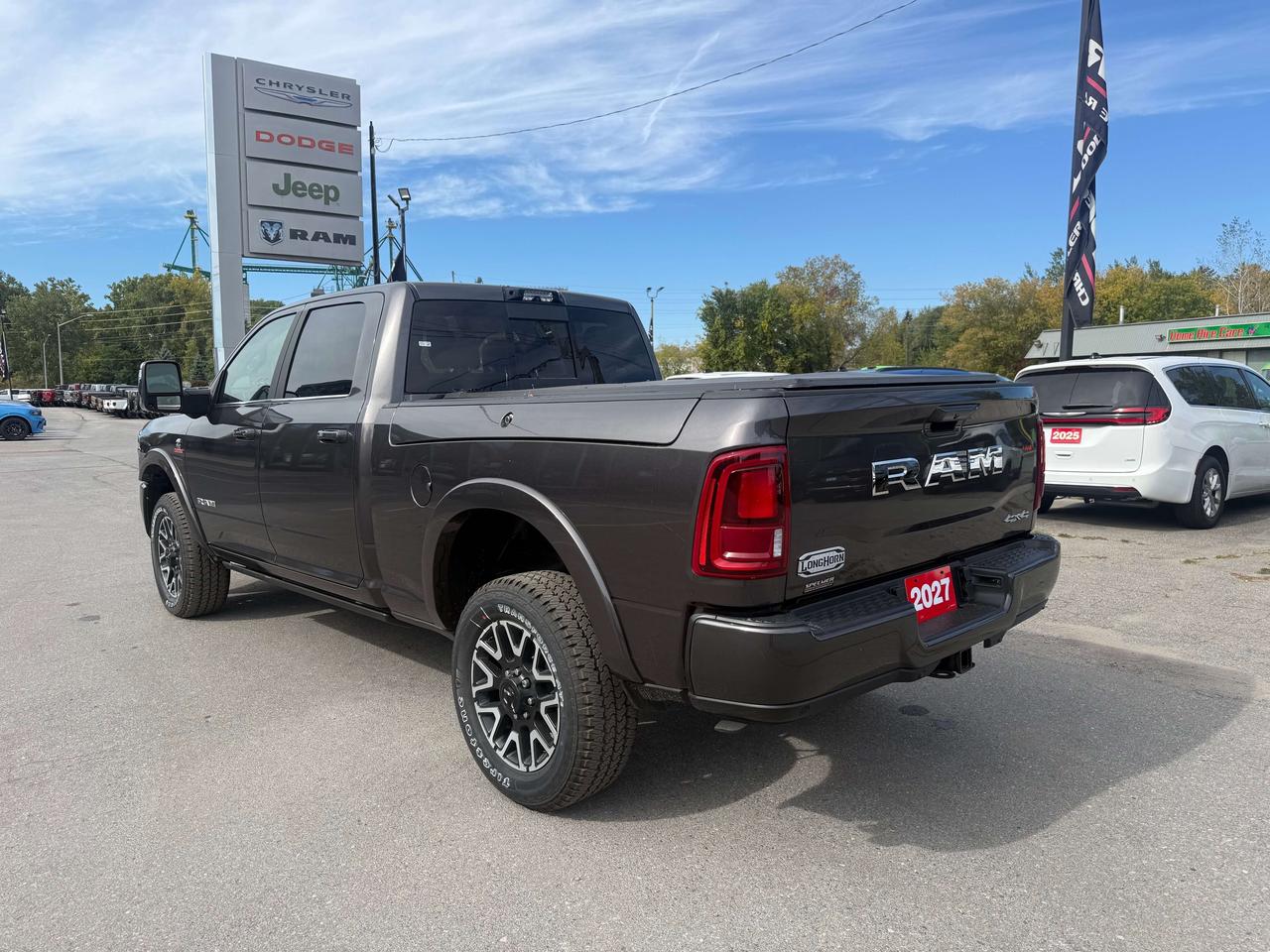 2027 RAM 2500 LONGHORN CREW CAB 4X4 Photo2