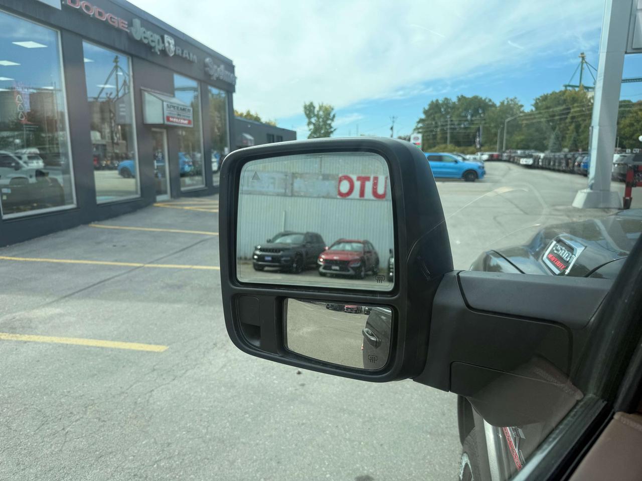 2027 RAM 2500 LONGHORN CREW CAB 4X4 Photo