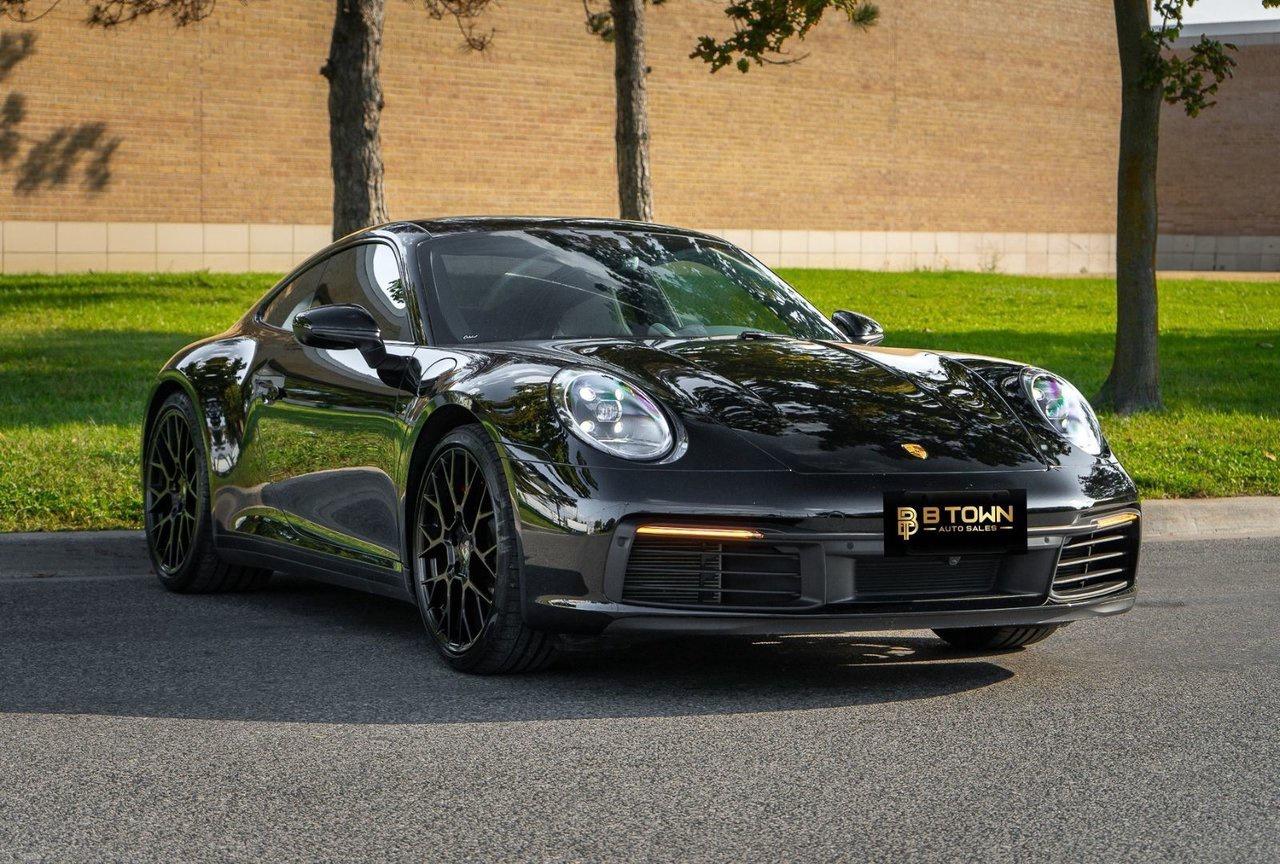 2022 Porsche 911 Carrera Photo2