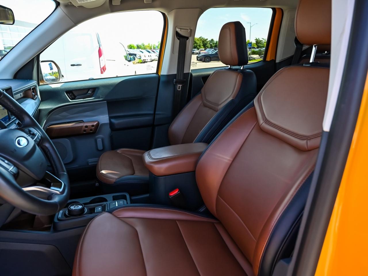2023 Ford Maverick Lariat Photo