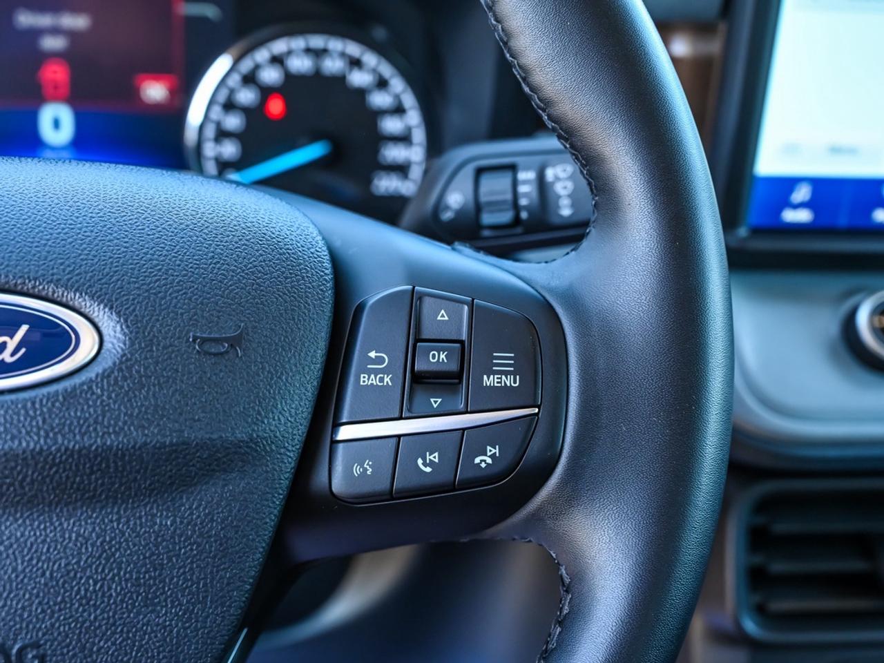 2023 Ford Maverick Lariat Photo