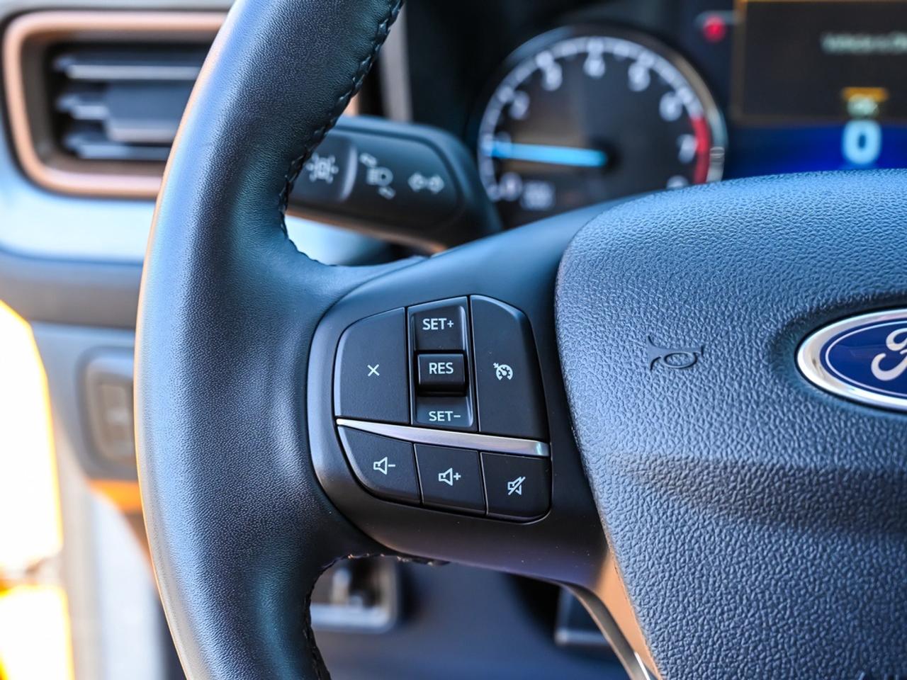 2023 Ford Maverick Lariat Photo