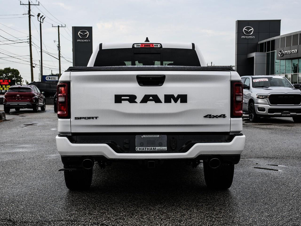 2027 RAM 1500 SPORT 4X4 CREW CAB 5'7" BOX Photo