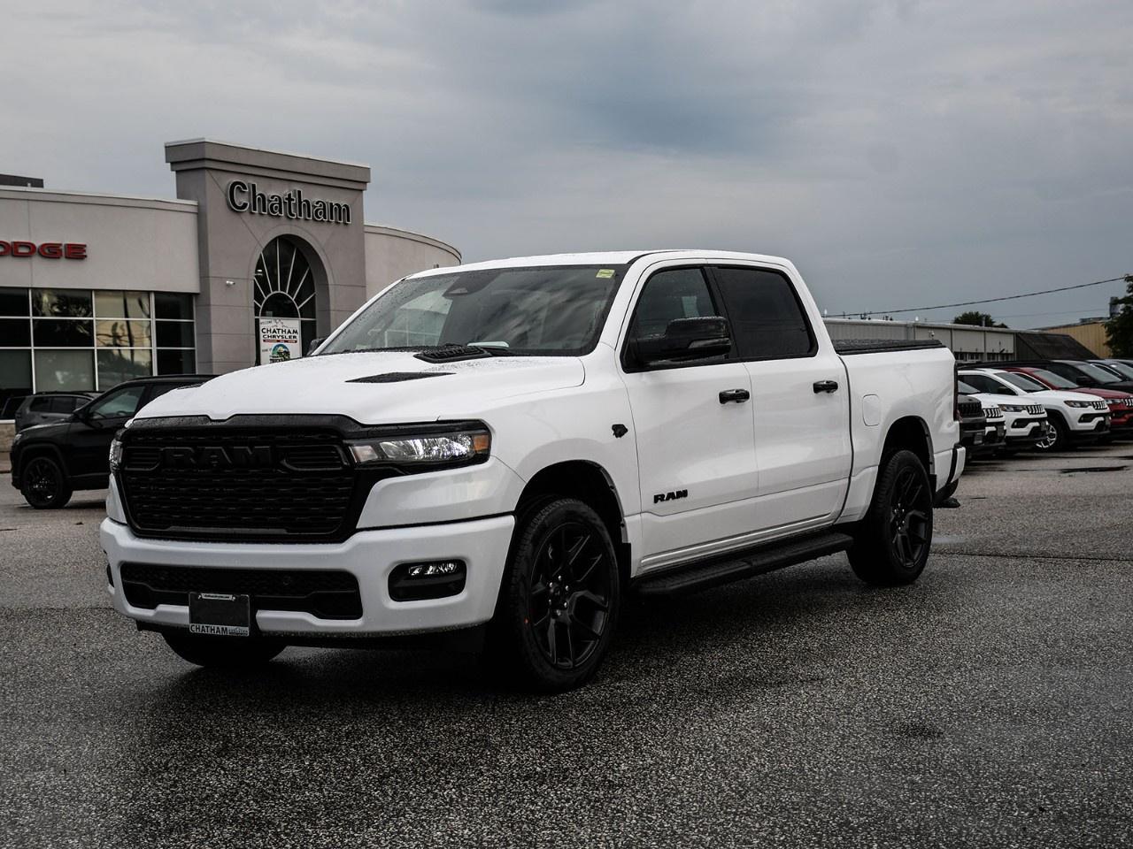 2027 RAM 1500 SPORT 4X4 CREW CAB 5'7" BOX Photo