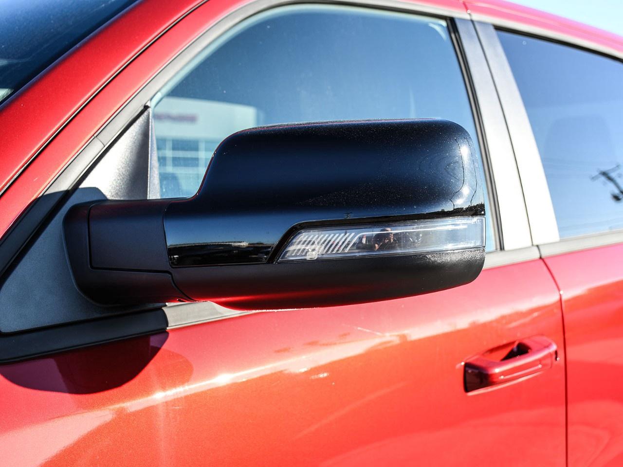 2027 RAM 1500 SPORT 4X4 CREW CAB 5'7" BOX Photo