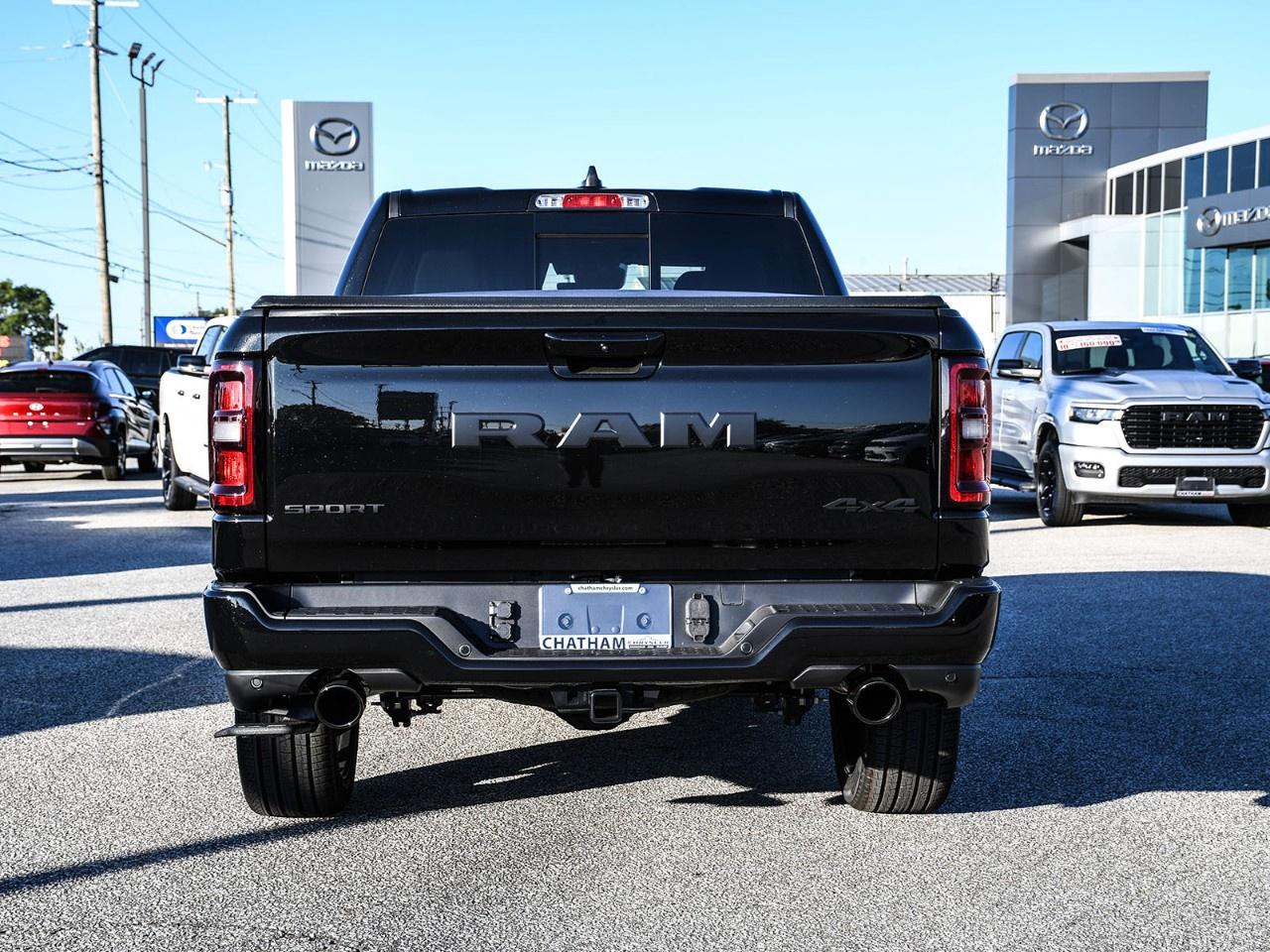 2027 RAM 1500 SPORT 4X4 CREW CAB 5'7" BOX Photo