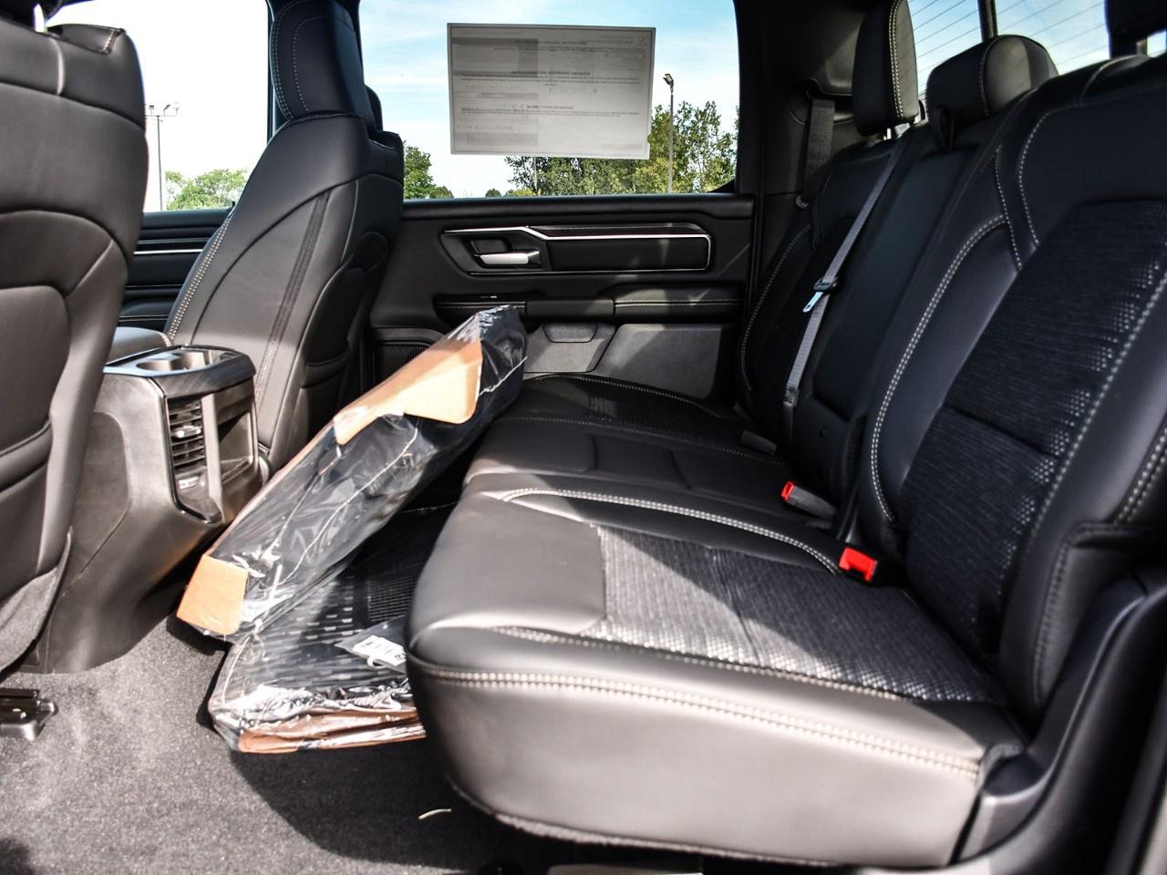 2027 RAM 1500 Sport 4x4 Crew Cab 6'4" Box Photo
