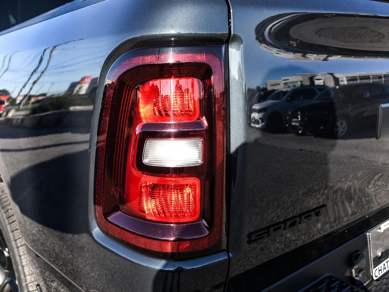 2027 RAM 1500 SPORT 4X4 CREW CAB 5'7" BOX Photo