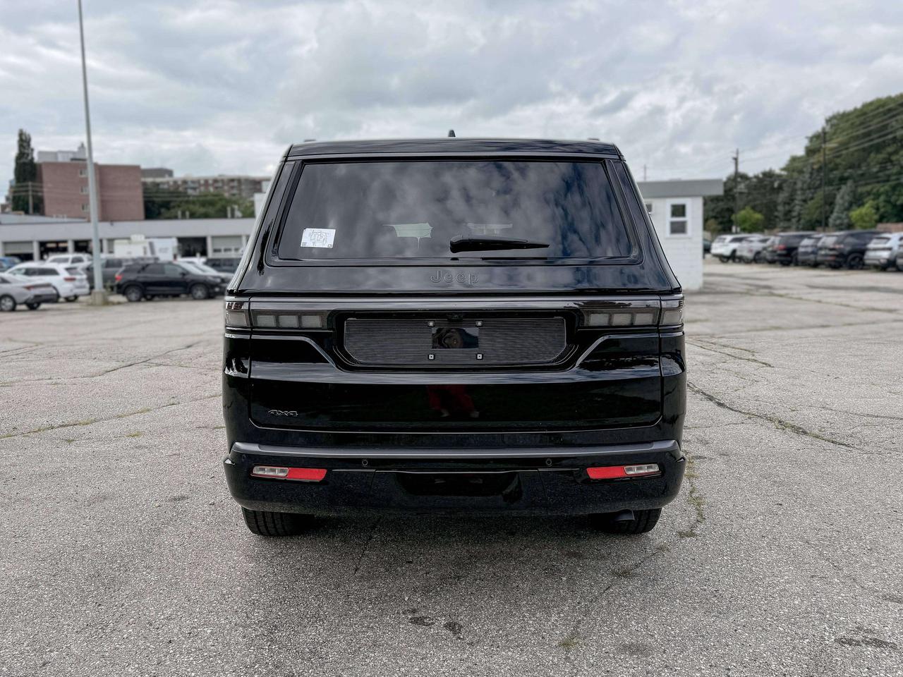 2026 Jeep Grand Wagoneer Limited Altitude 4x4 Photo