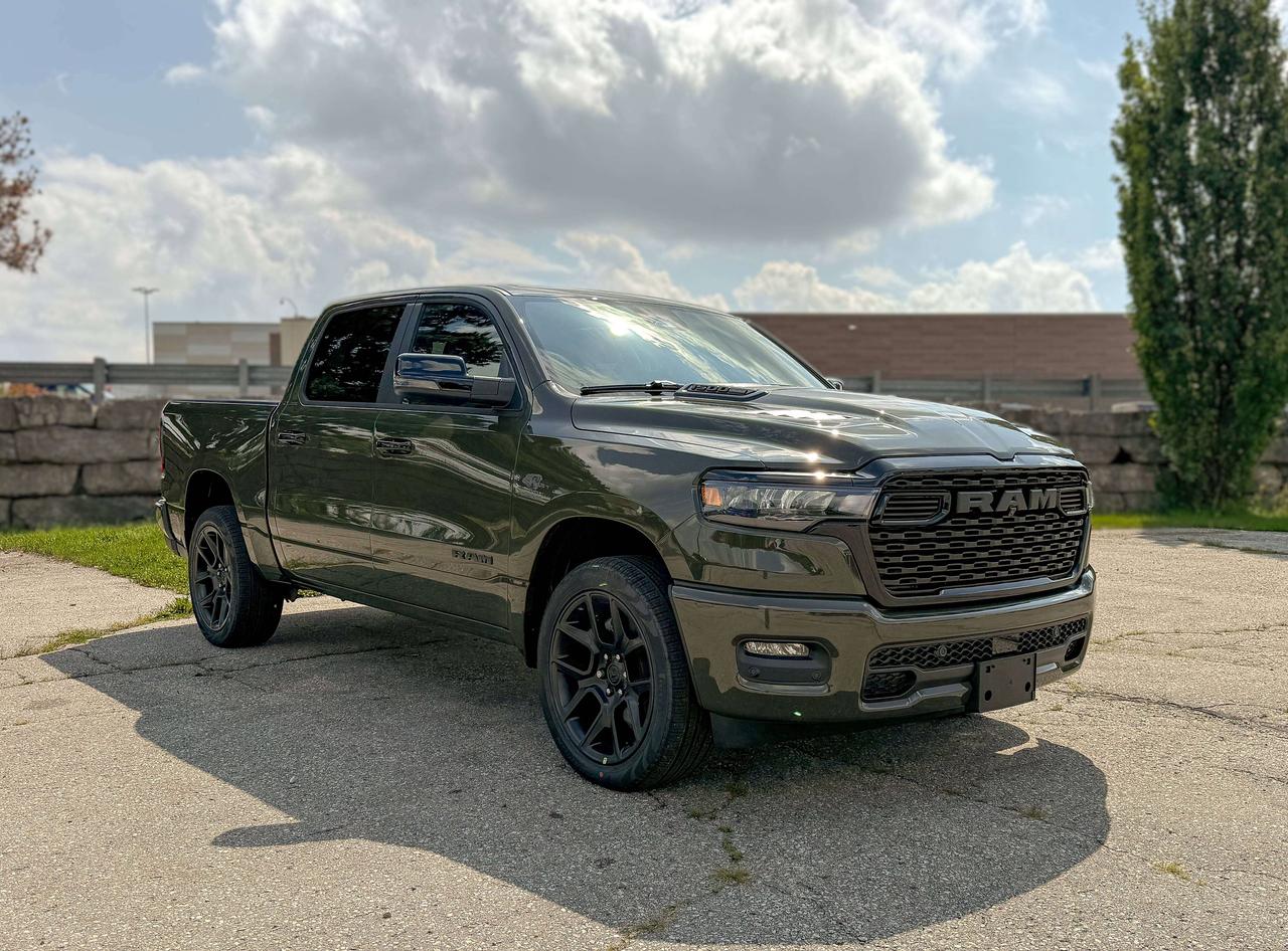 2027 RAM 1500 SPORT Photo