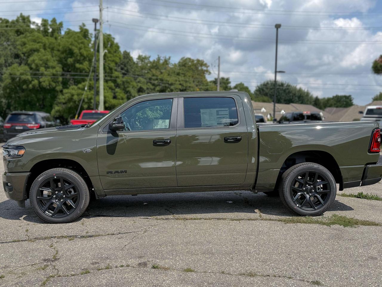 2027 RAM 1500 SPORT Photo
