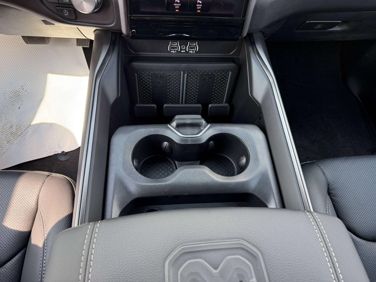 2027 RAM 1500 SPORT Photo