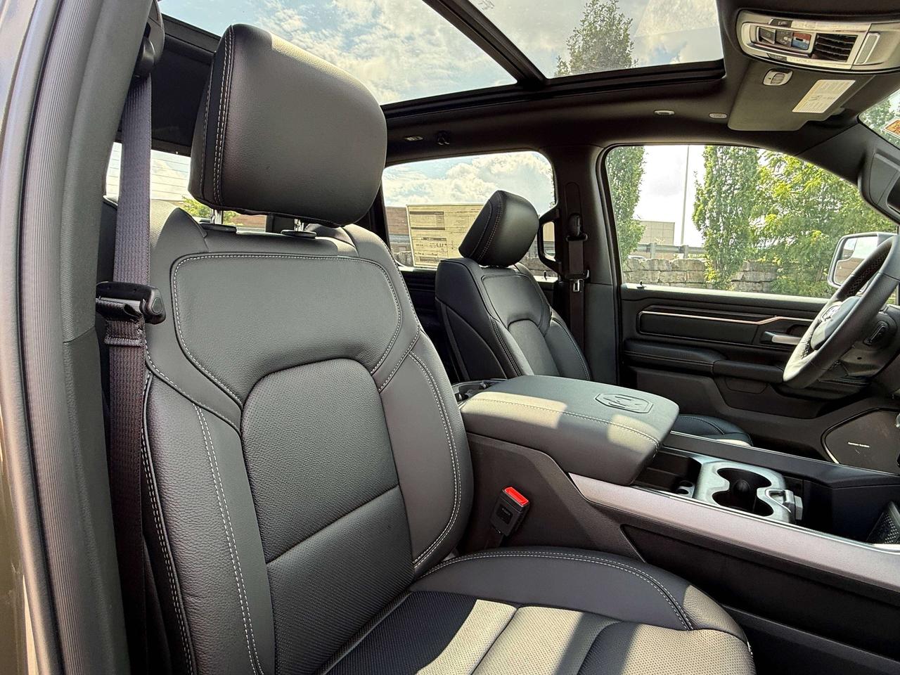 2027 RAM 1500 SPORT Photo