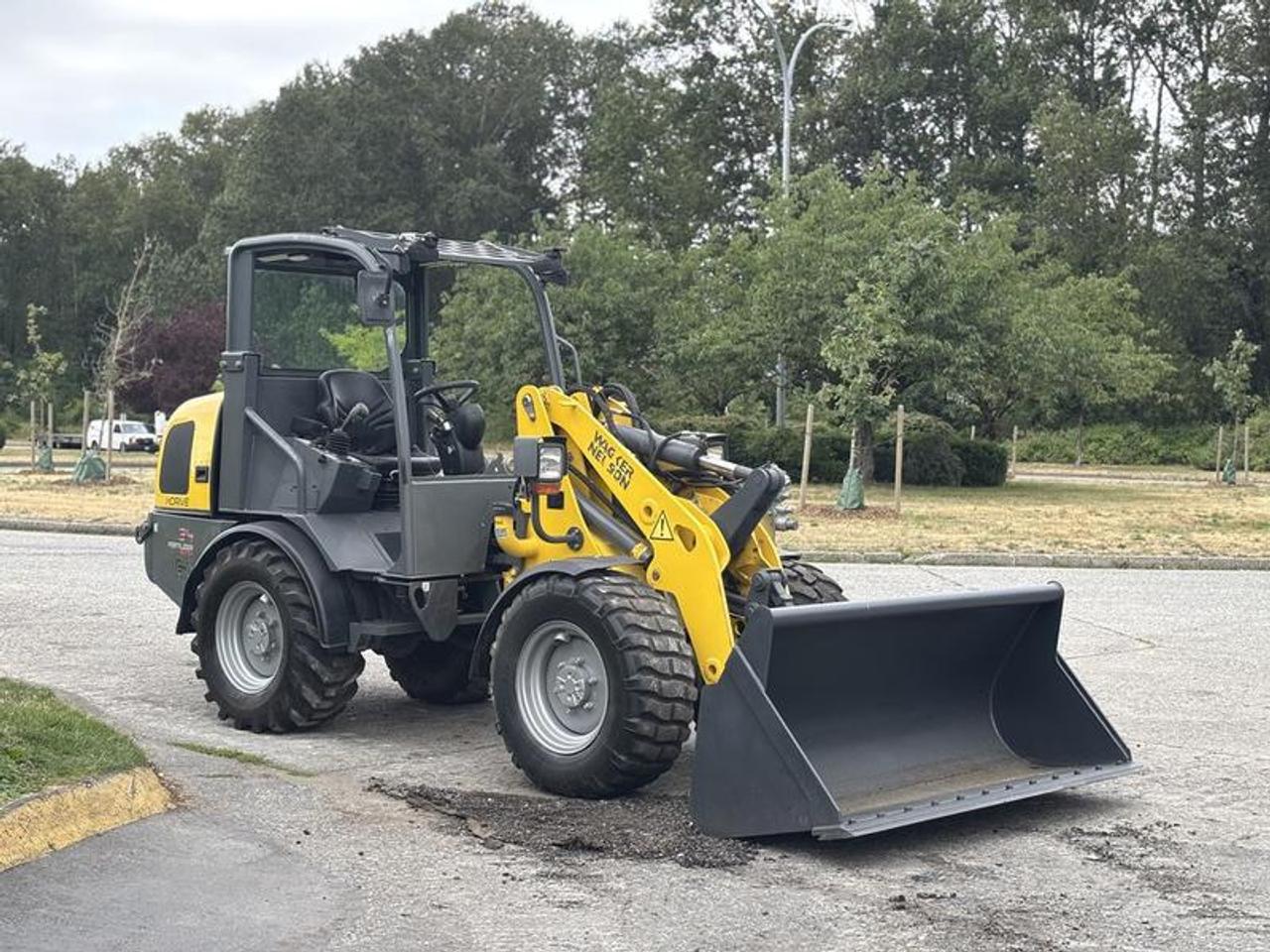 Used 2014 Wacker Neuson WL34 Articulating Wheel Loader – Fertilizer Edition for sale in Burnaby, BC