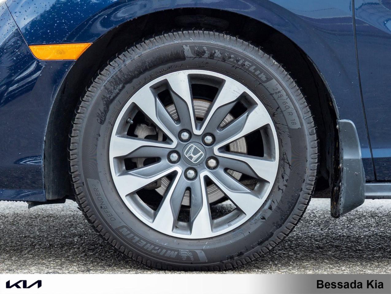 2022 Honda Odyssey EX-L NAVI Photo3