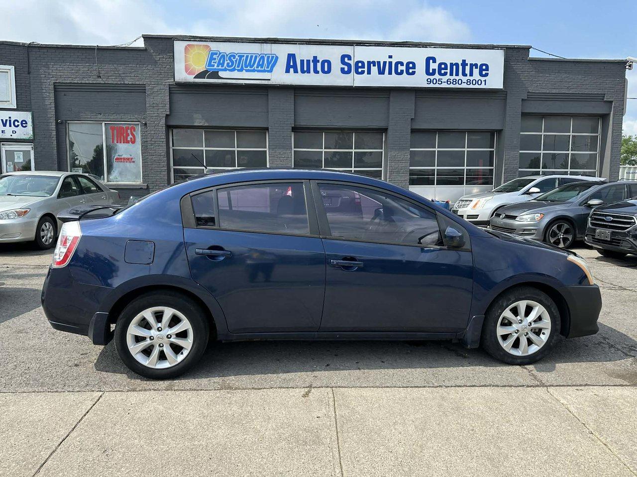 2011 Nissan Sentra 2.0 Photo
