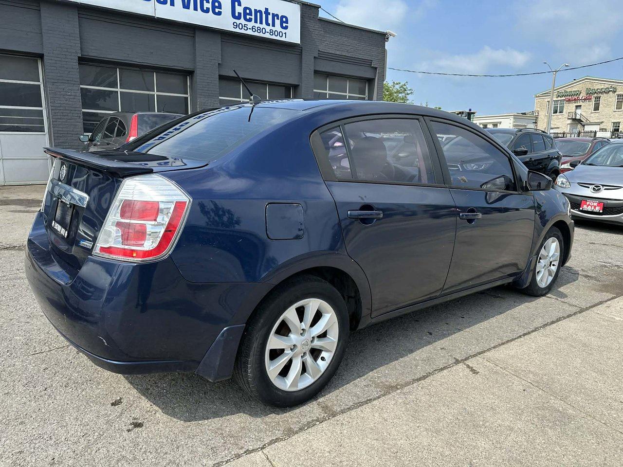 2011 Nissan Sentra 2.0 - Photo #4