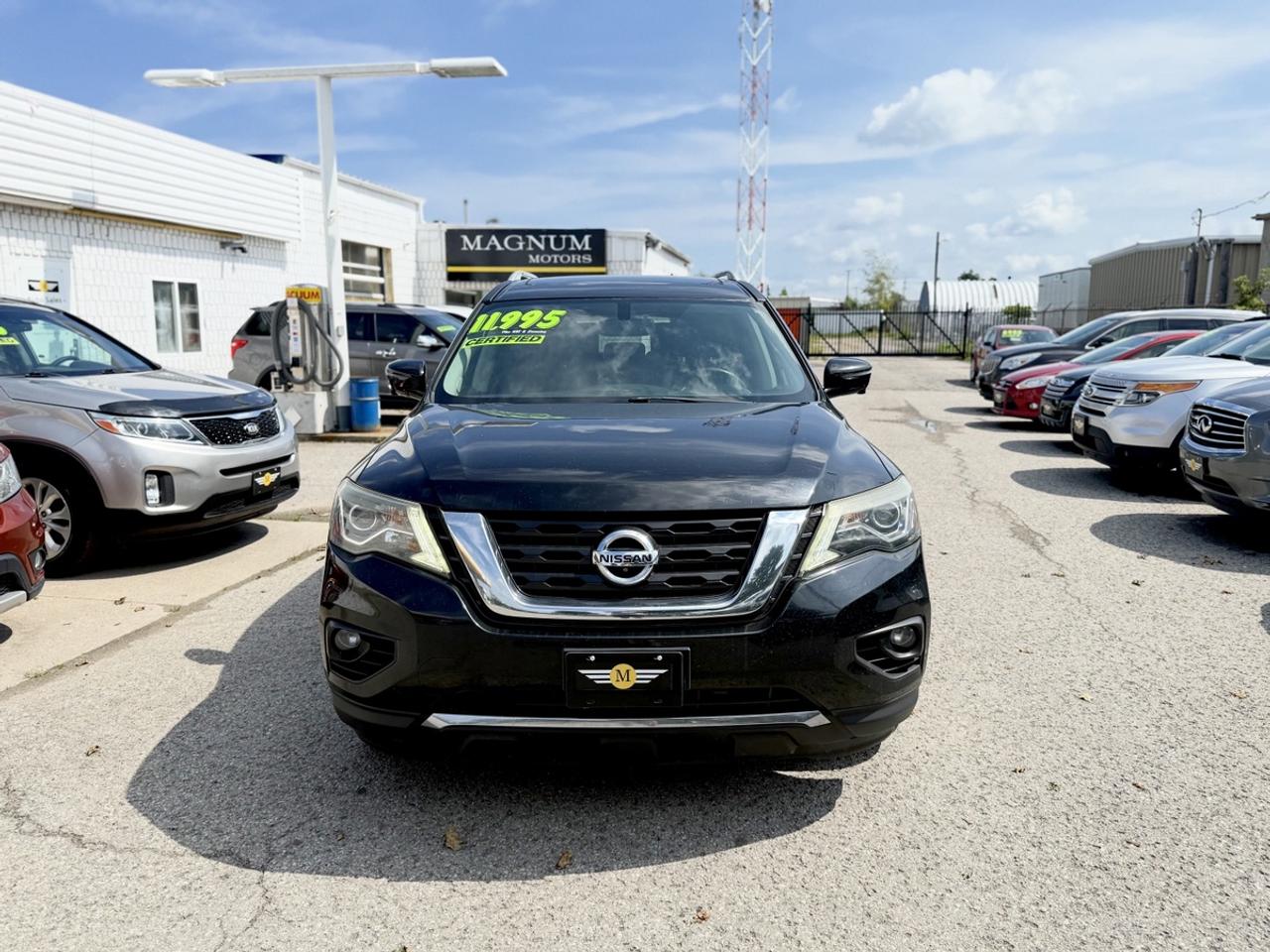 2017 Nissan Pathfinder Platinum NO ACCIDENTS 1 OWNER Photo