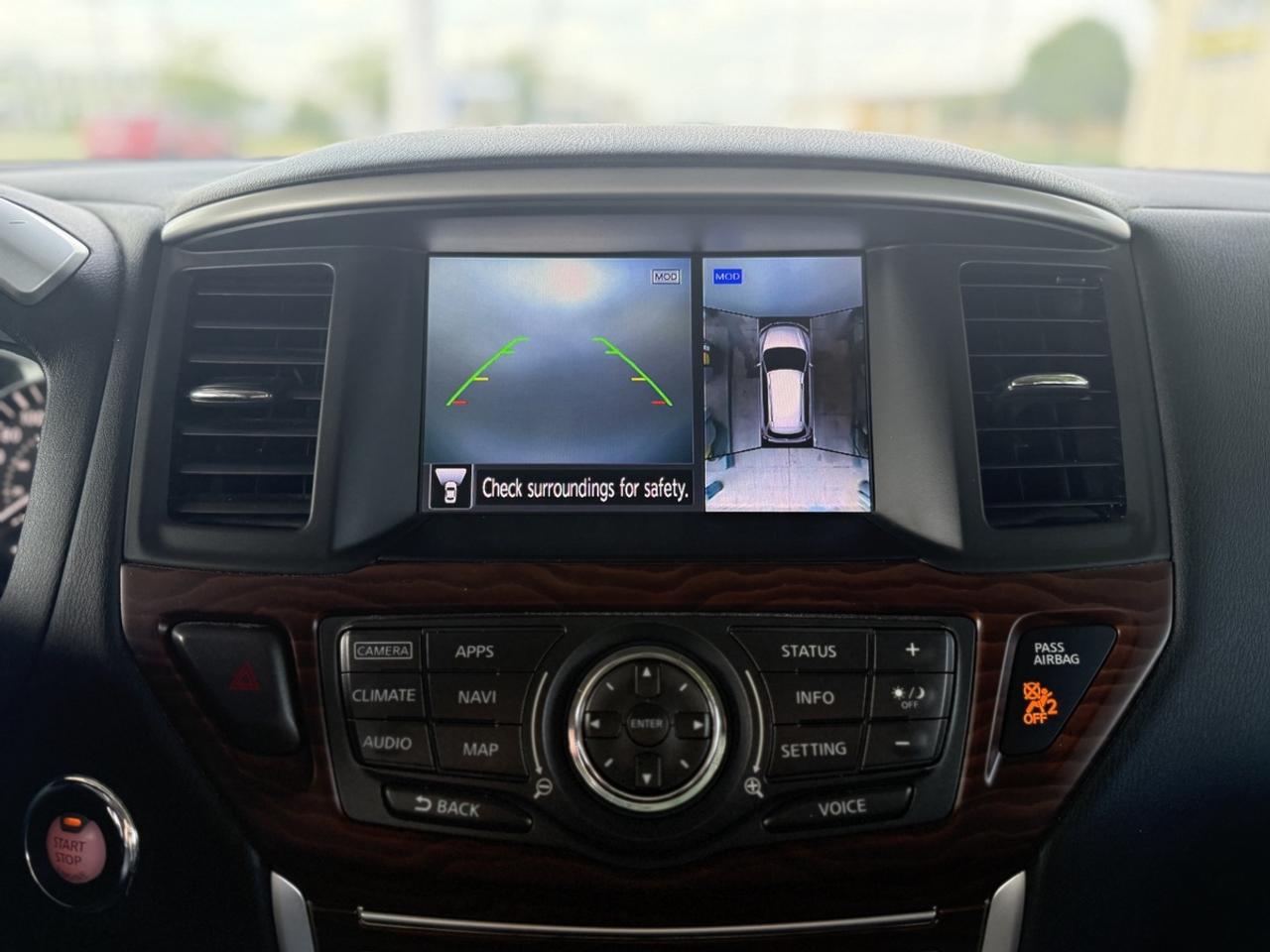 2017 Nissan Pathfinder Platinum NO ACCIDENTS 1 OWNER Photo