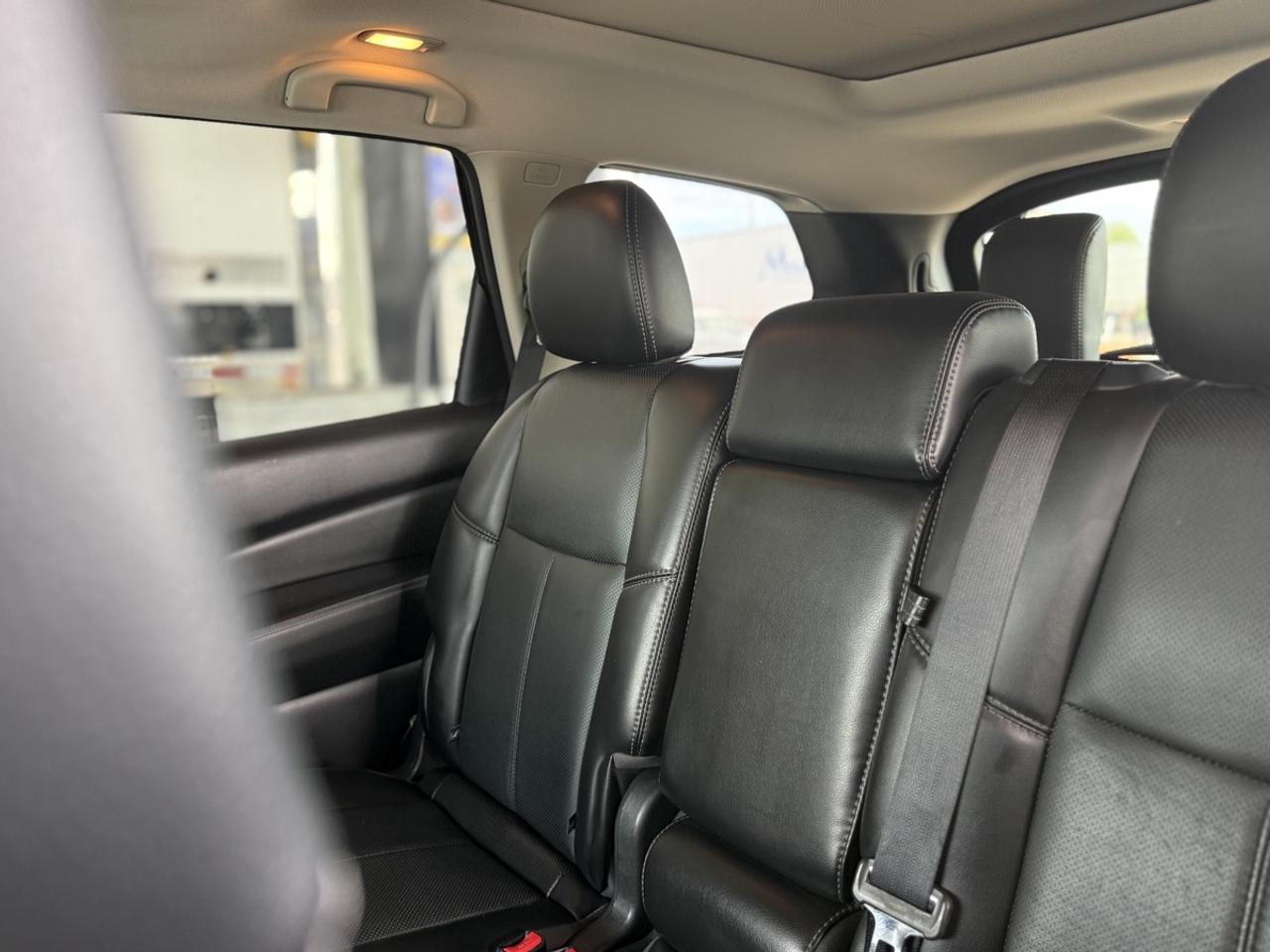2017 Nissan Pathfinder Platinum NO ACCIDENTS 1 OWNER Photo