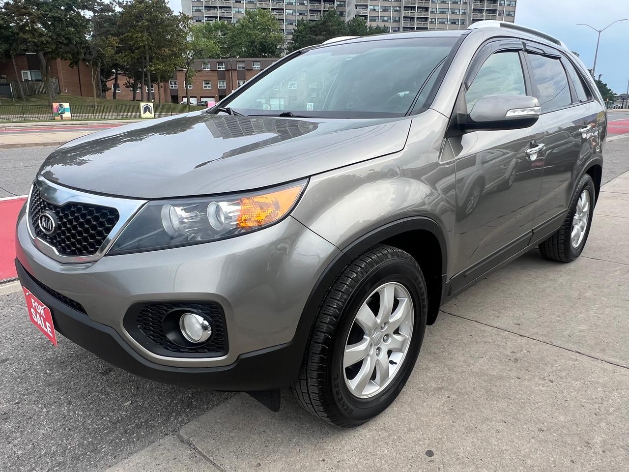 2013 Kia Sorento EXTRA CLEAN-AUTOMATIC-HEATED SEATS Photo2