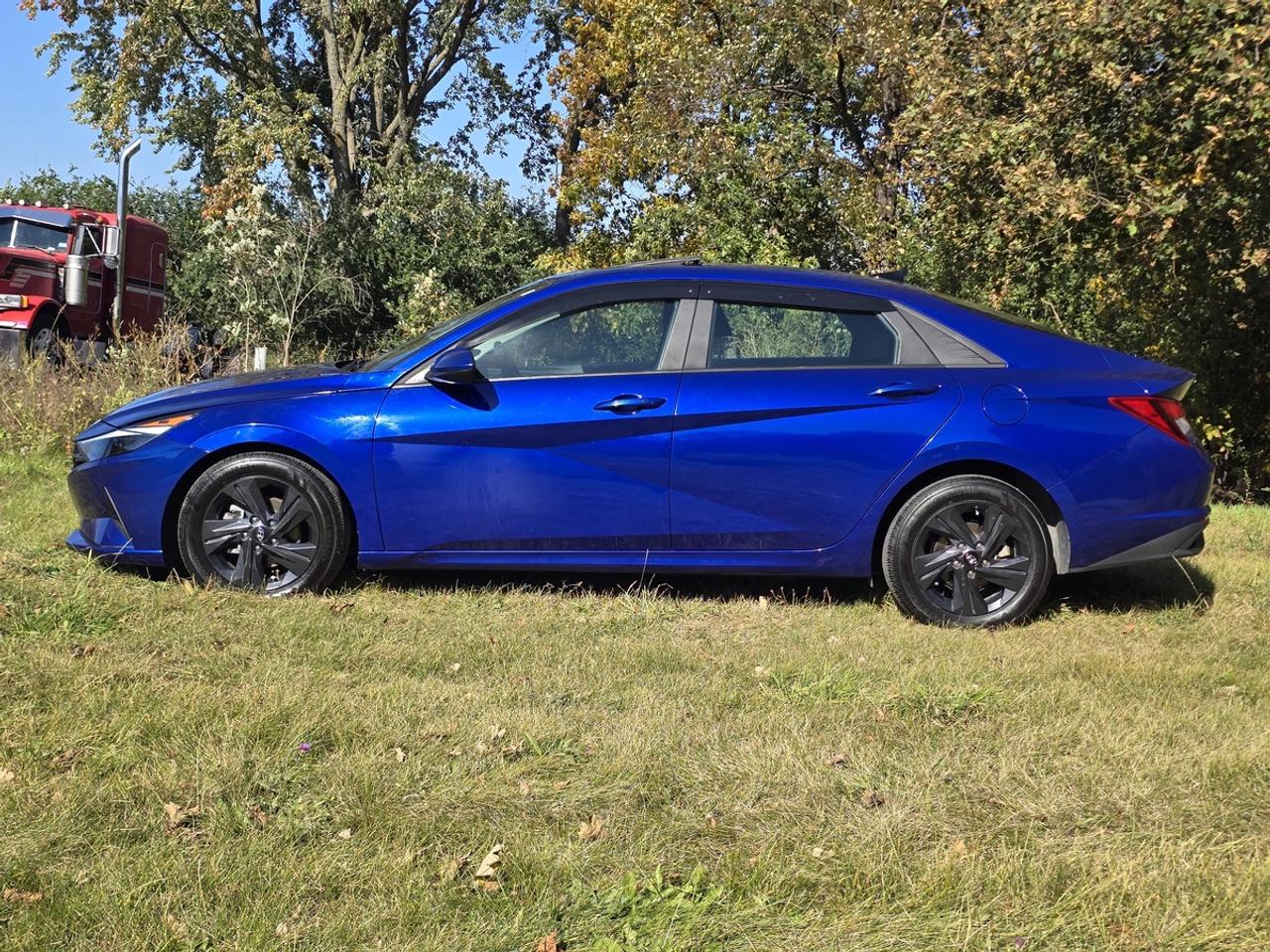 2022 Hyundai Elantra Preferred Photo