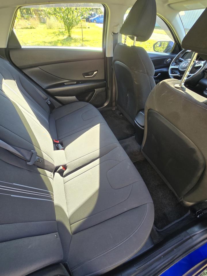 2022 Hyundai Elantra Preferred Photo