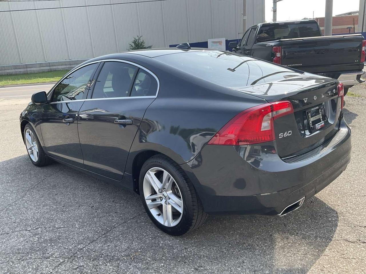 2015 Volvo S60 T5 Drive- E Premier - LEATHER! BSM! SUNROOF! Photo