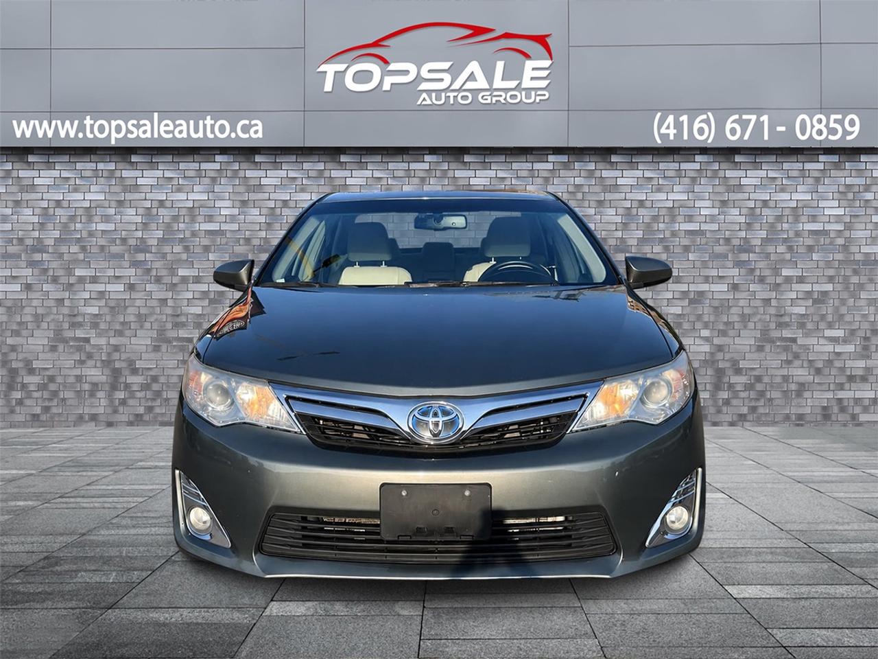 2012 Toyota Camry Hybrid XLE Photo