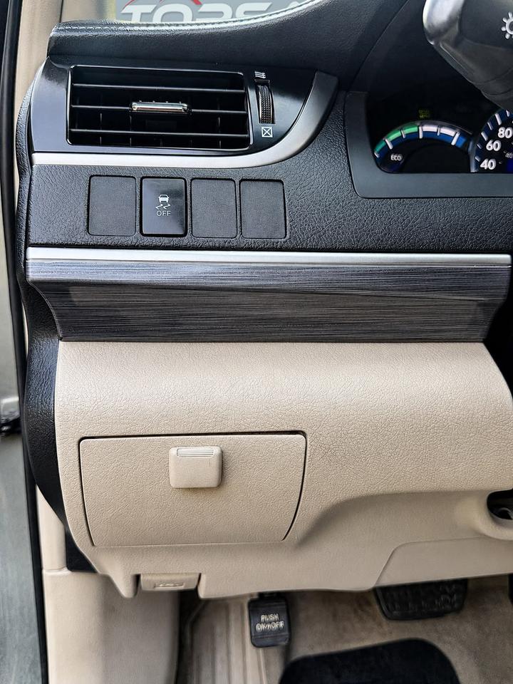 2012 Toyota Camry Hybrid XLE Photo