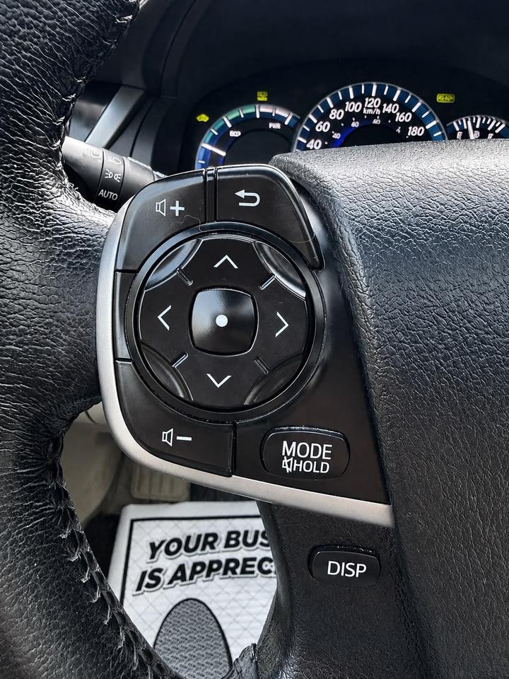 2012 Toyota Camry Hybrid XLE Photo